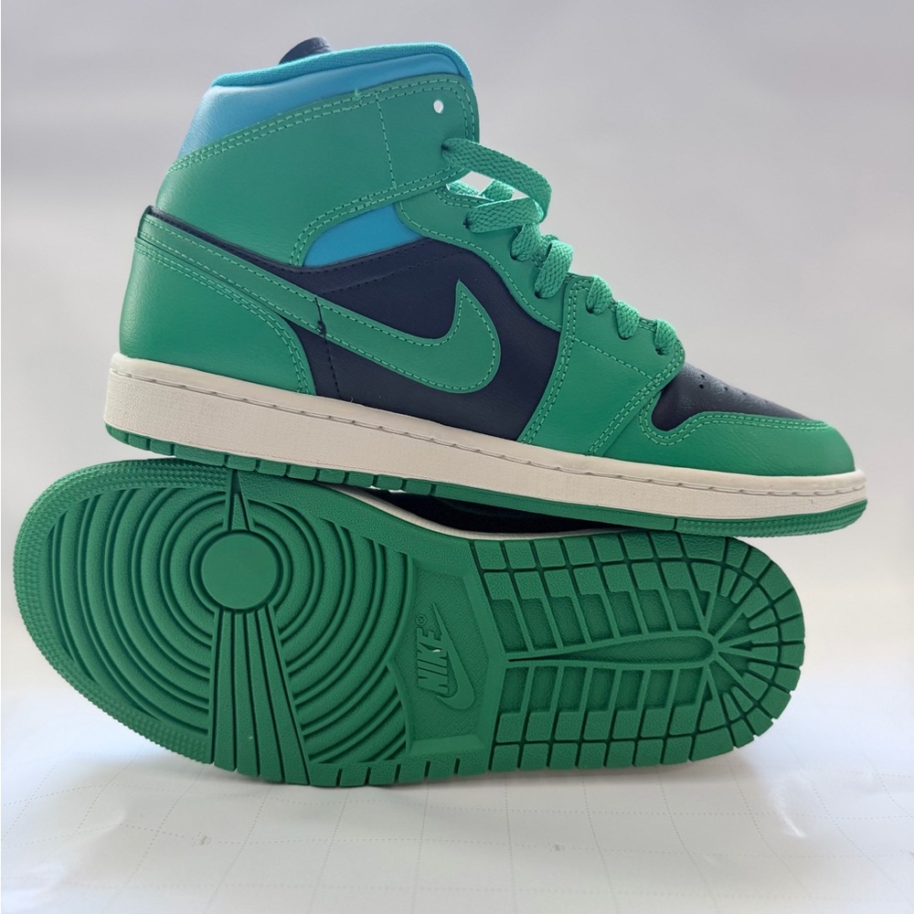 Nike Emerald and Teal High-Top Sneakers - Picture 5 of 6
